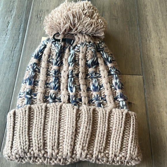 CC Winter Hat NWT - Picture 2 of 3